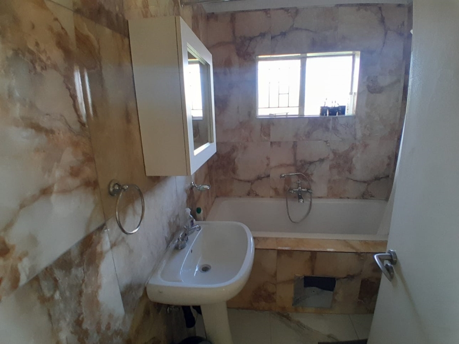 To Let 4 Bedroom Property for Rent in Kathu Northern Cape